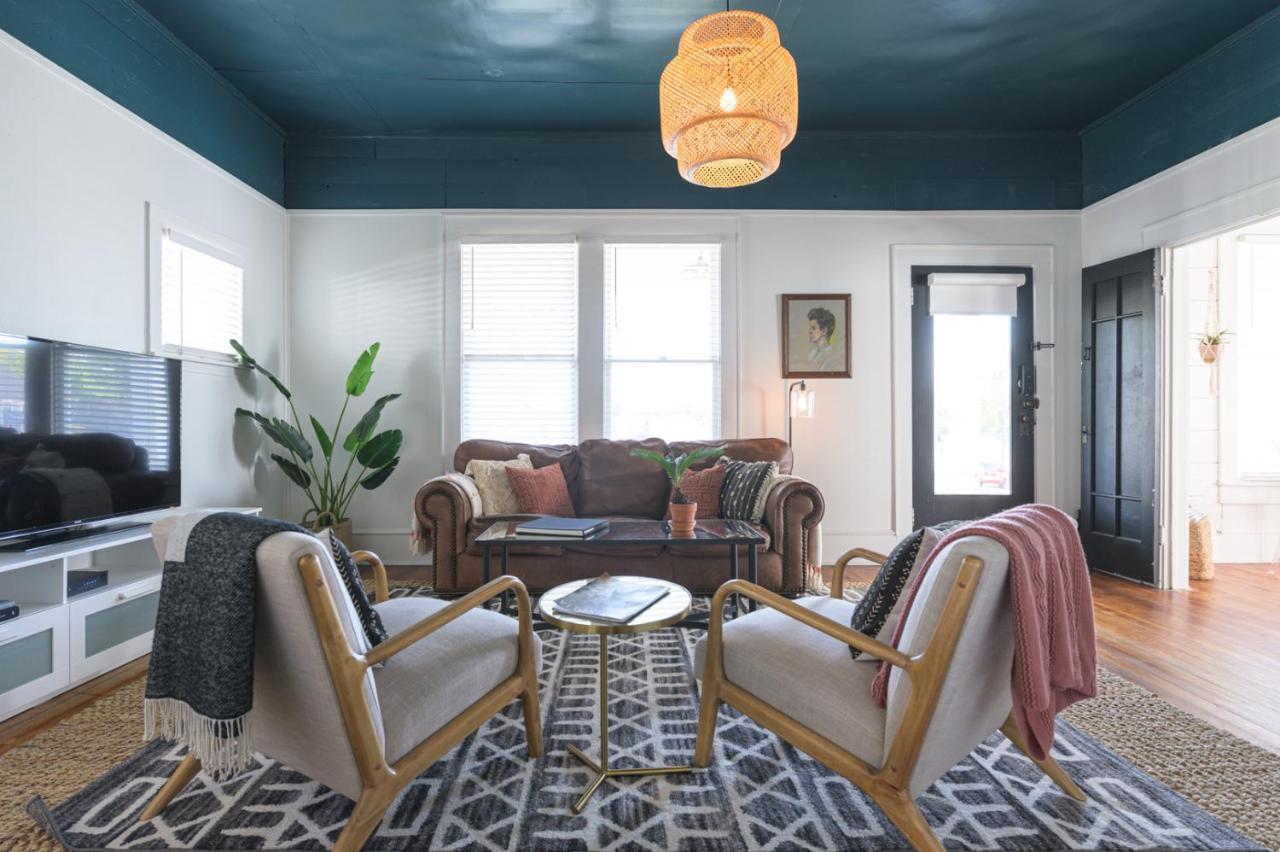 Restored 1930S Uptown Bungalow 2 Min. To Magnolia Waco Extérieur photo