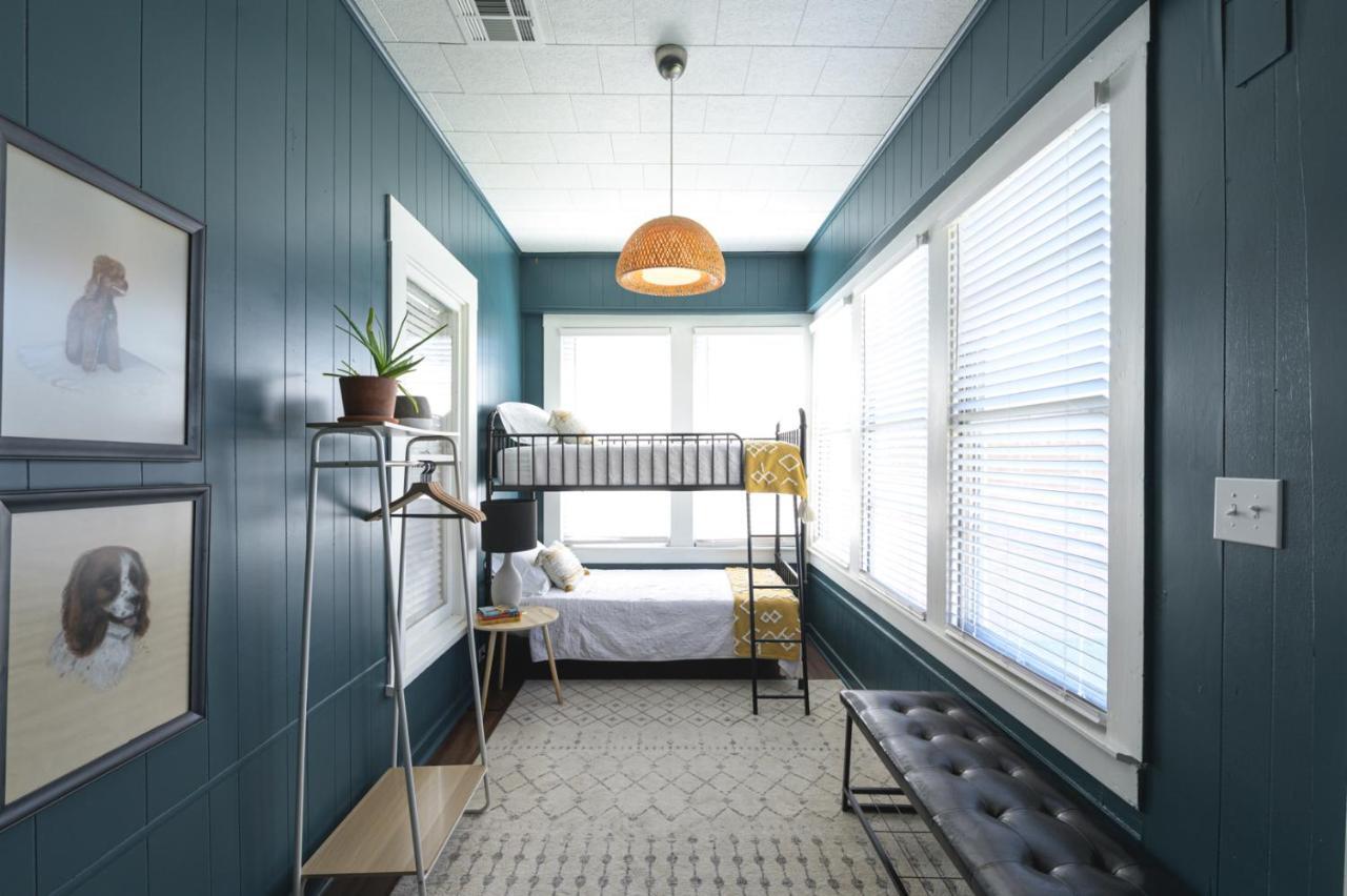 Restored 1930S Uptown Bungalow 2 Min. To Magnolia Waco Extérieur photo
