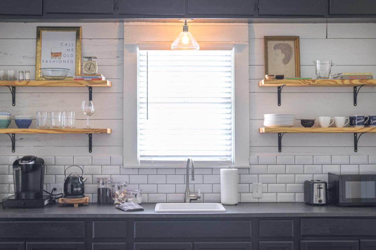 Restored 1930S Uptown Bungalow 2 Min. To Magnolia Waco Extérieur photo